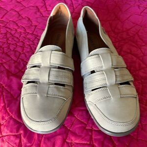 Cobb Hill flats. New!! So comfy and great basic.